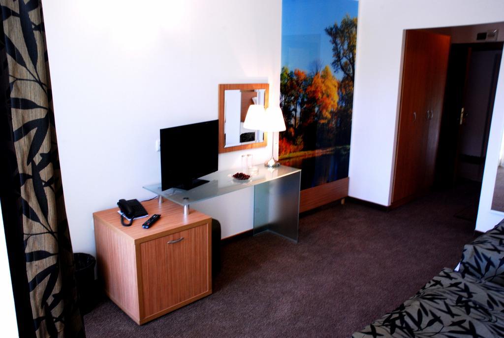 Green Hisar Hotel Family Chisaria Zewnętrze zdjęcie