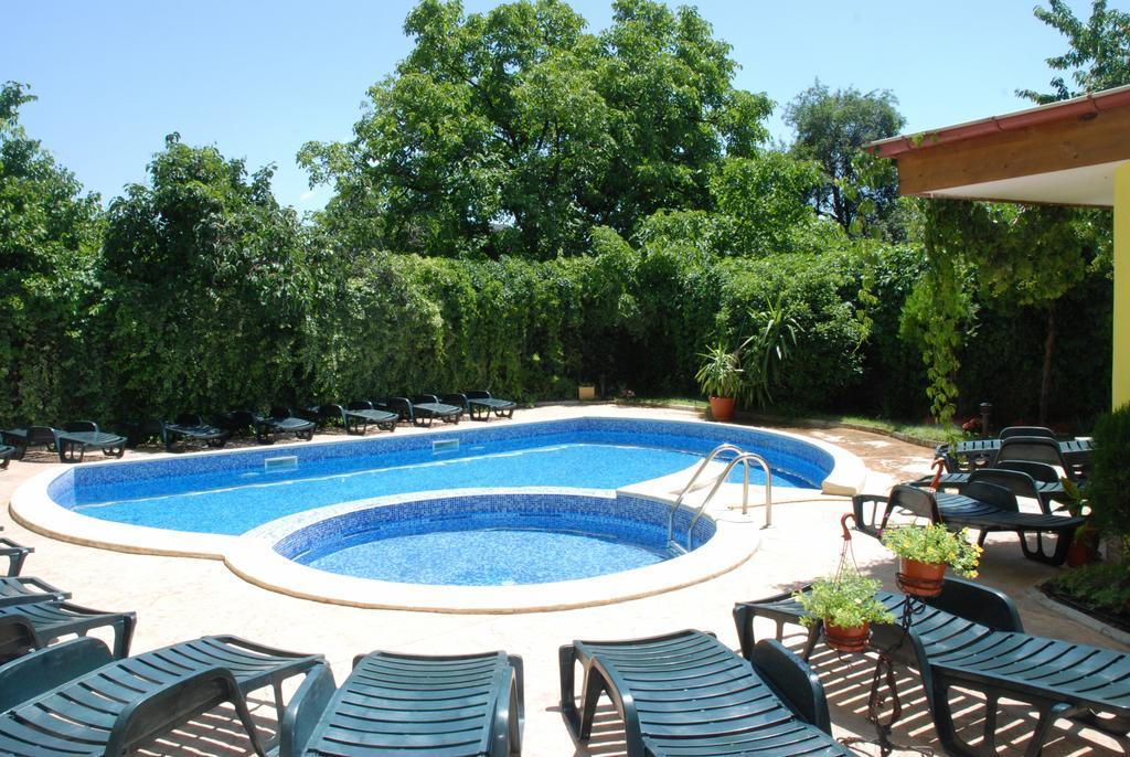 Green Hisar Hotel Family Chisaria Zewnętrze zdjęcie