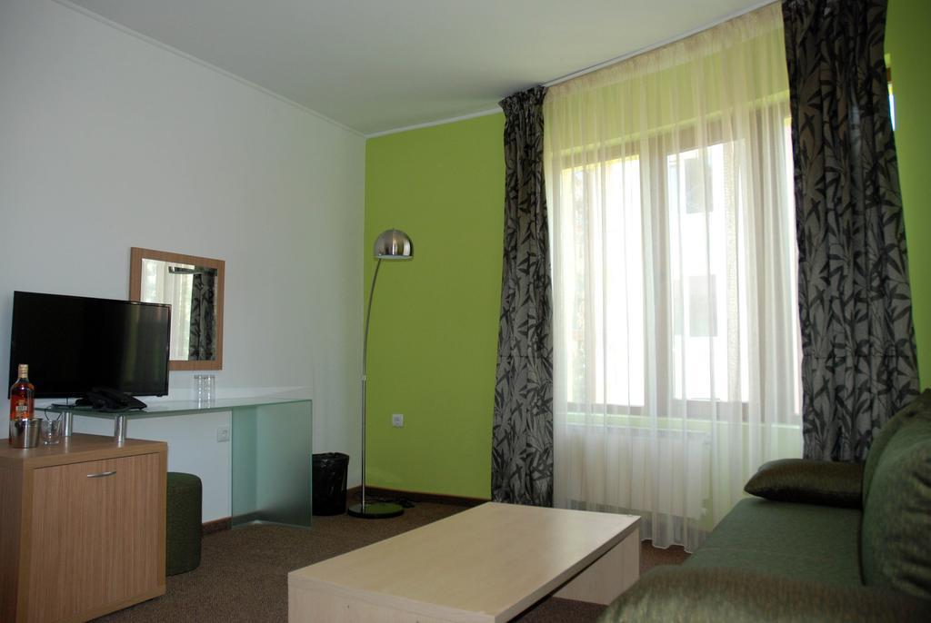 Green Hisar Hotel Family Chisaria Zewnętrze zdjęcie